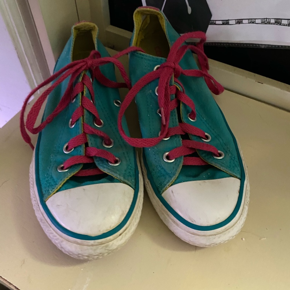 Girls Teal and Pink converse